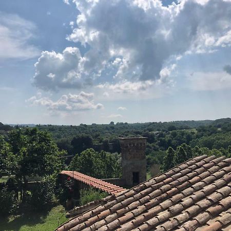 Casa Vacanze La Torretta Sutri Exterior foto