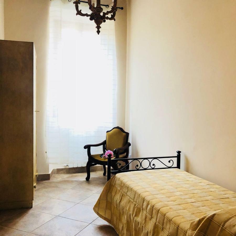 Casa Vacanze La Torretta Sutri Exterior foto
