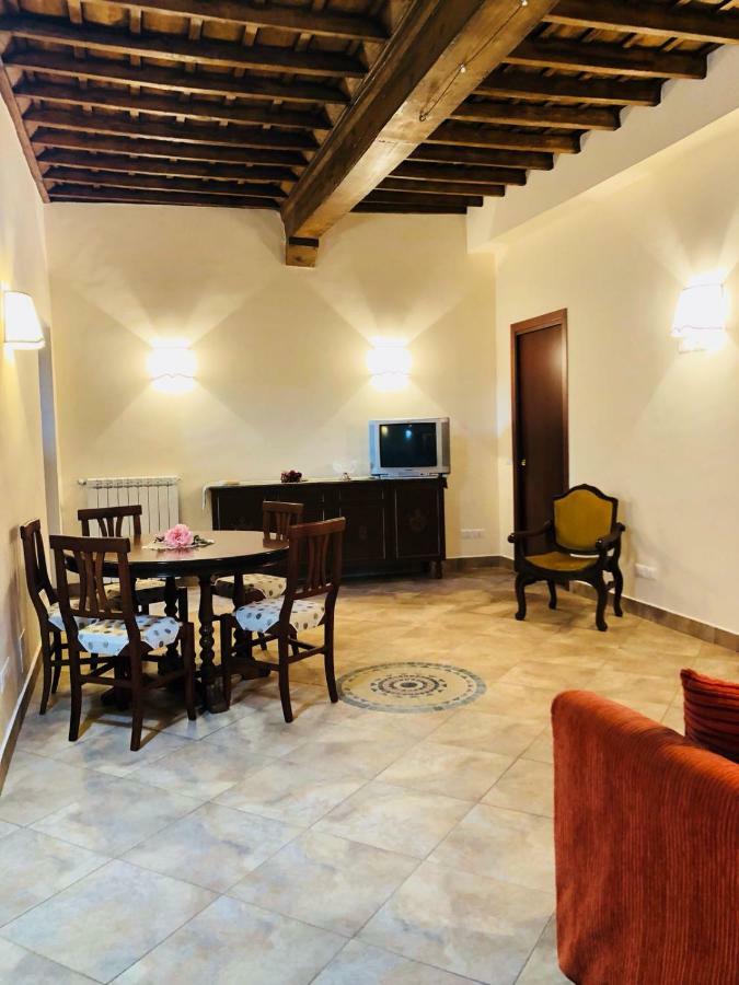 Casa Vacanze La Torretta Sutri Exterior foto