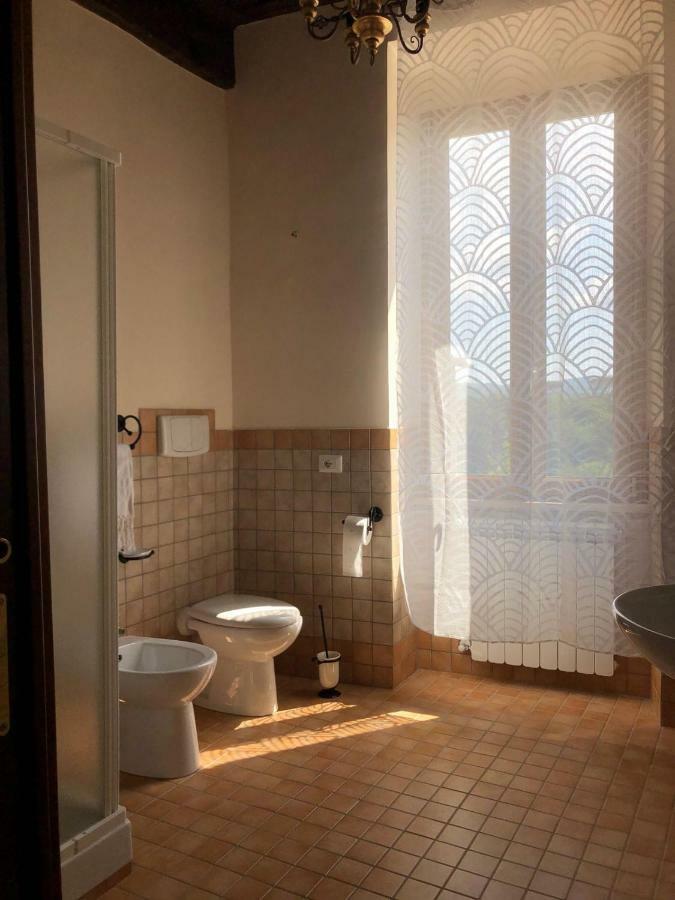 Casa Vacanze La Torretta Sutri Exterior foto